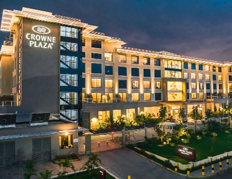 Hotel Crown Plaza